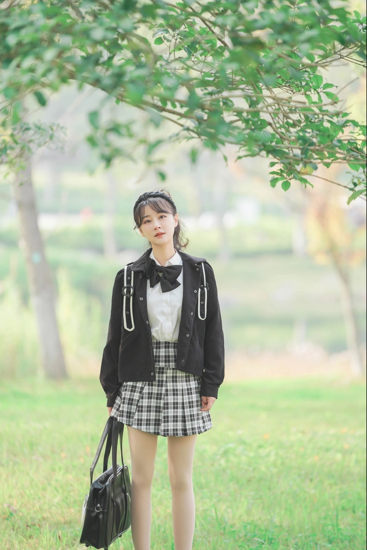 我带模特，你带相机，来拍银杏人像