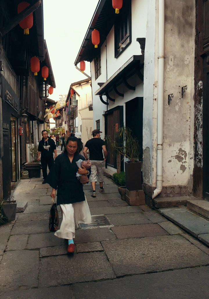 小河直街