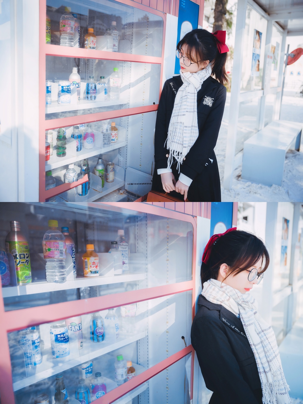 一个戴眼镜的女人站在冰箱旁边