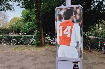 一个人物图片的标志