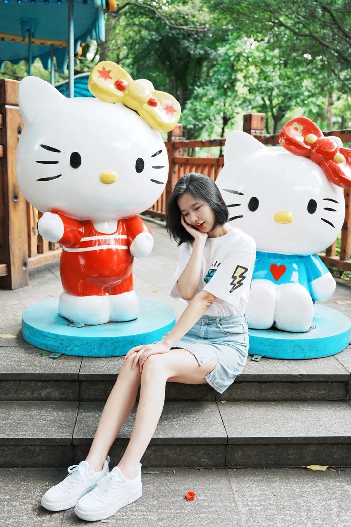 Hello kitty日！