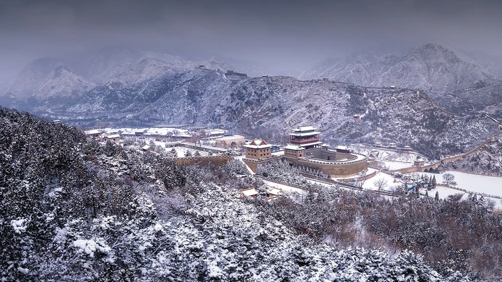 雪后居庸关长城