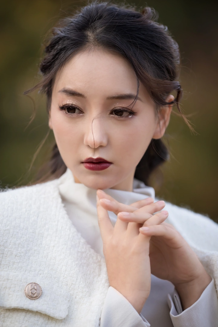 一缕乱丝如柳