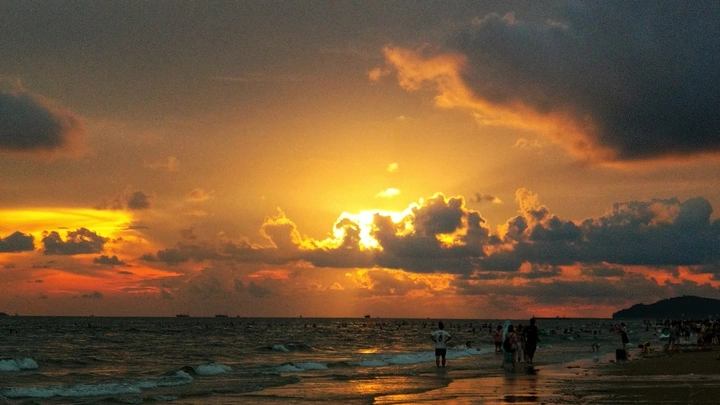 海上夕阳