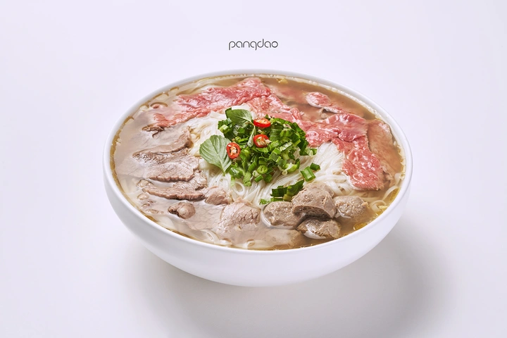 白底客片| 越南火车头牛肉河粉