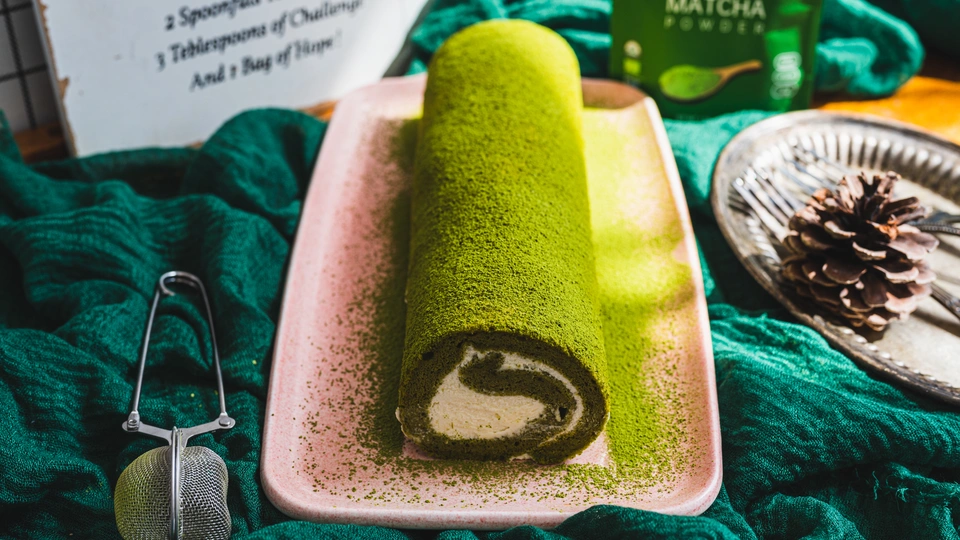 绿色毛巾和盘子