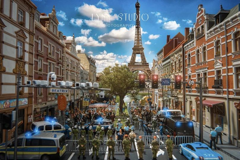 欧洲城市中的一条街道 有警车。