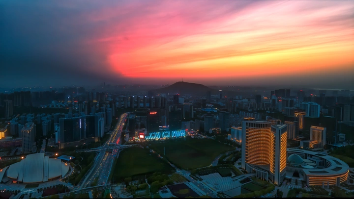 赛博朋克，蜀山云