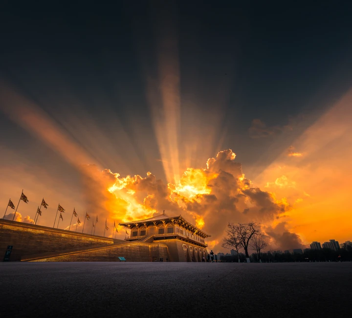 炸裂的夕阳