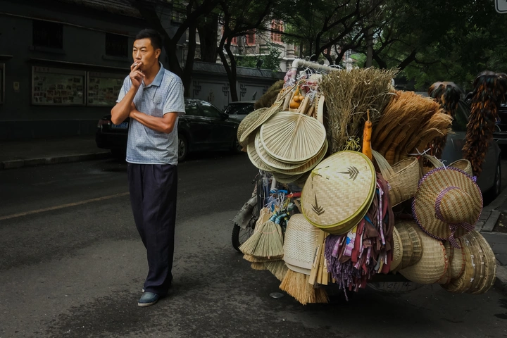 等待开张