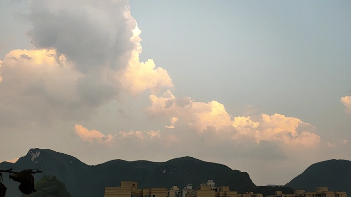 雨后彩云