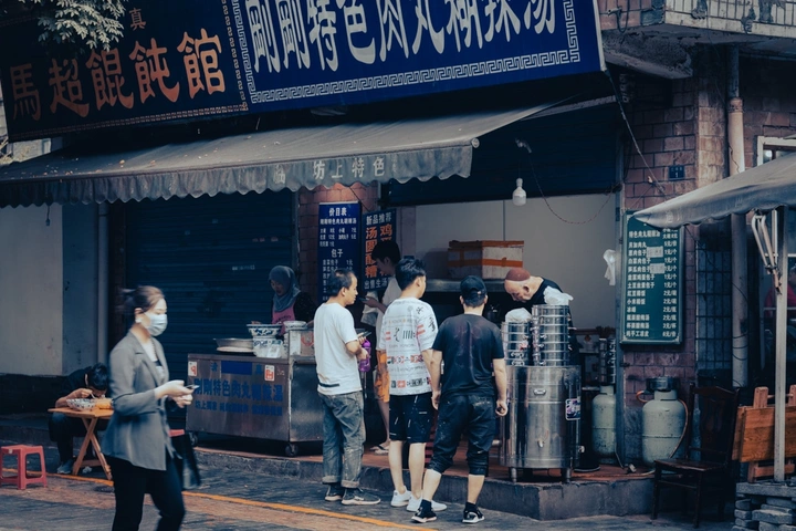 西安老街巷的早晨