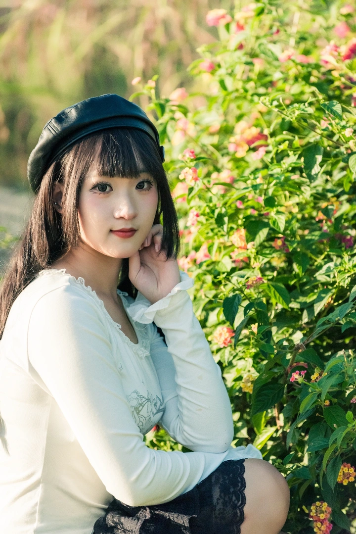 看花莫待花枝老