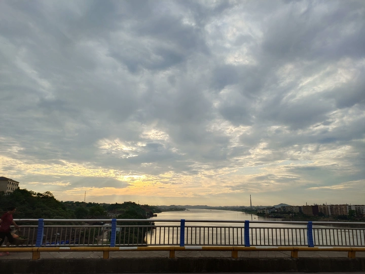 朝霞