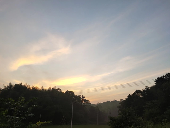 朝霞