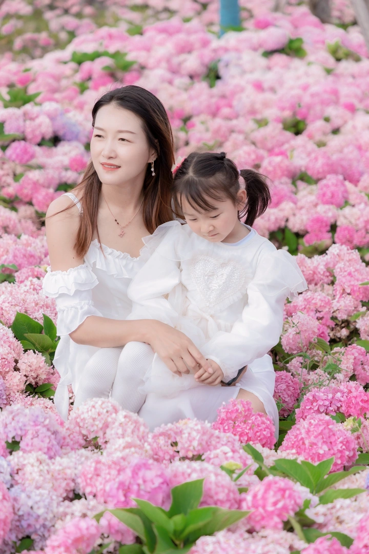 亲自游。亲子照