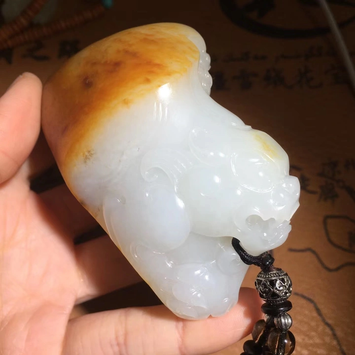 收藏级和田玉籽料貔貅