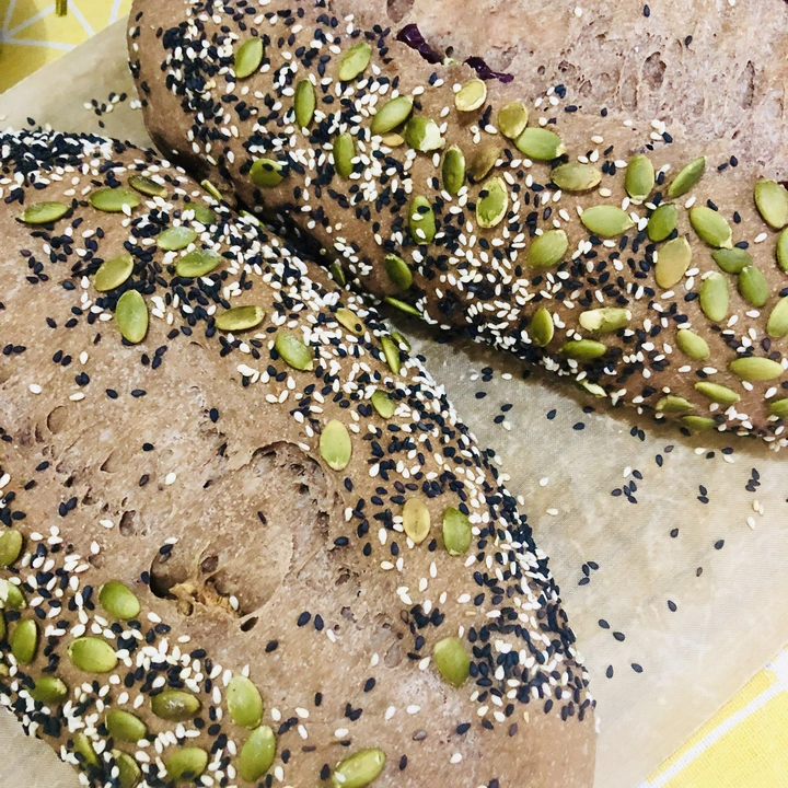 饥饿杂粮面包