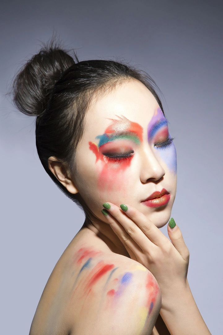 彩绘妆面