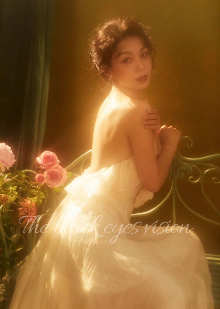 把少女拍进油画里?