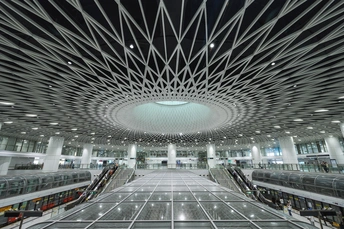 阿布扎比机场 世界上最大的建筑之一 航站楼内部照片