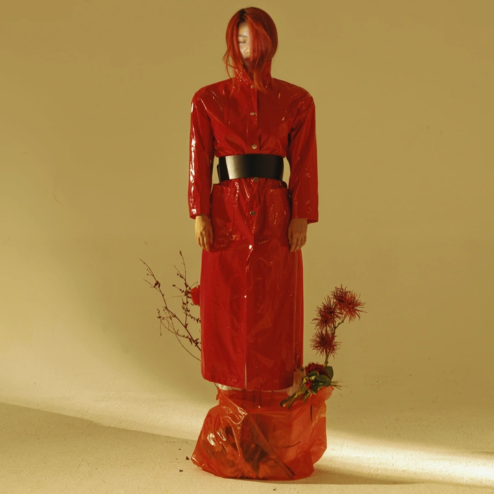 女孩和花