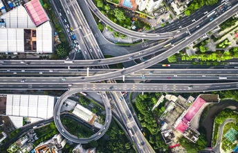 城市中的公路 aerial photo