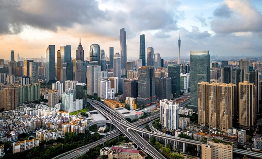 摩天大楼和其他建筑的城市景观