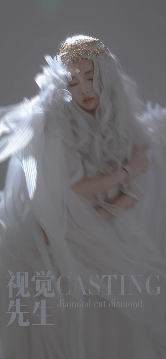 白色翅膀的天使数字艺术