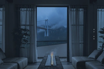 窗户上有蜡烛的暗室