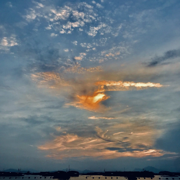 海边夜幕