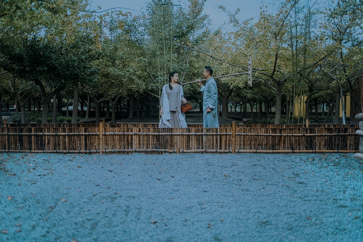 人闲桂花落