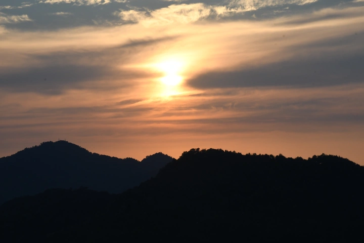 九曜山日落