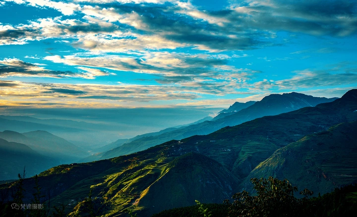云南山。