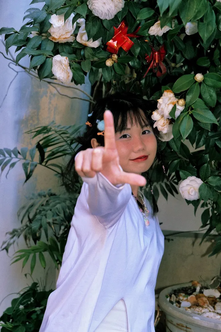 又甜又亚的小镇女孩