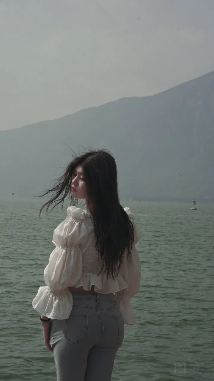 春天里滇池