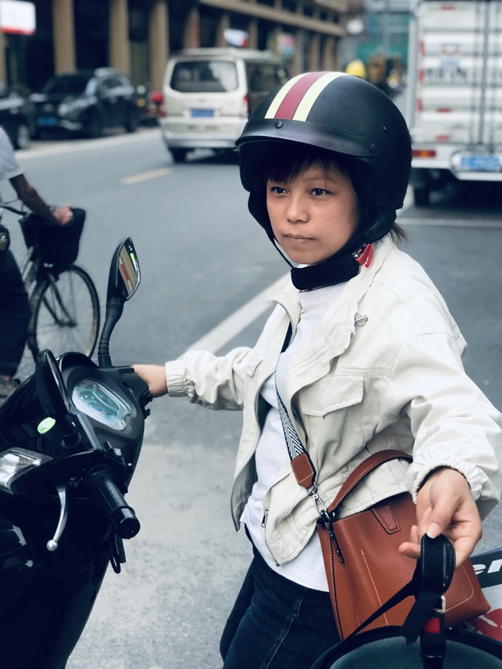 女骑手