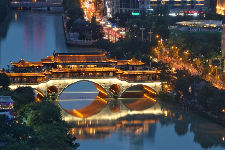 廊桥夜景