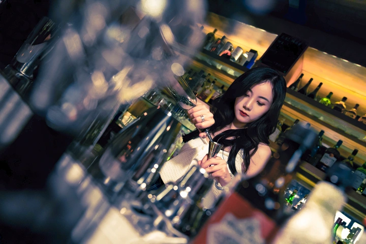 酒吧调酒师