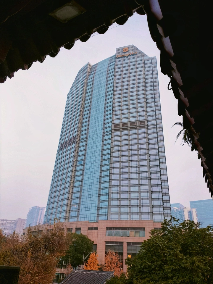 廊桥那边的楼