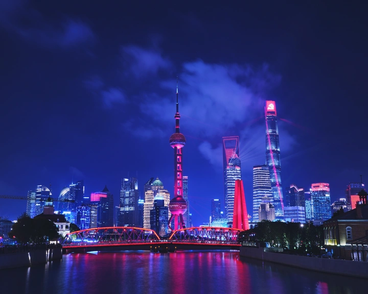 建党百年灯光秀。