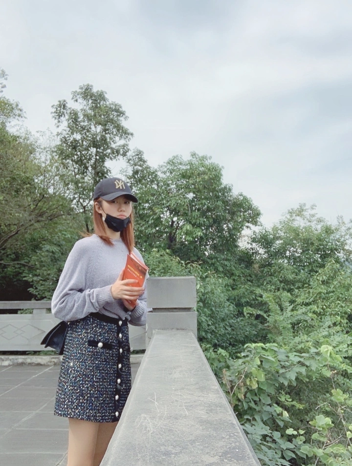 一张素颜的自拍