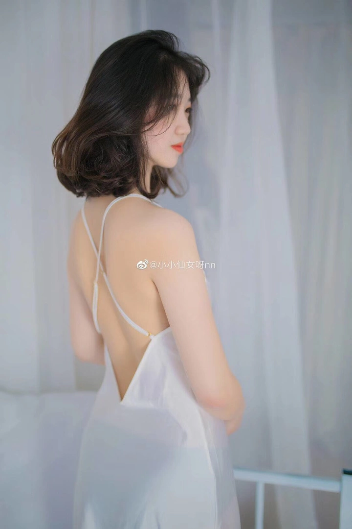 纯白