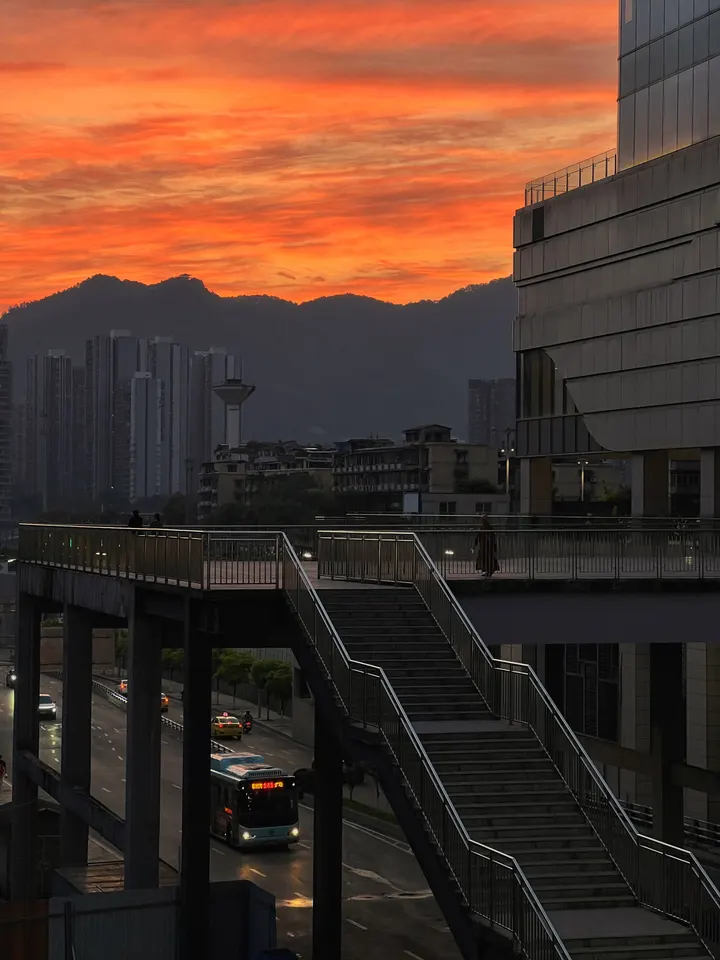 城暮 霞影