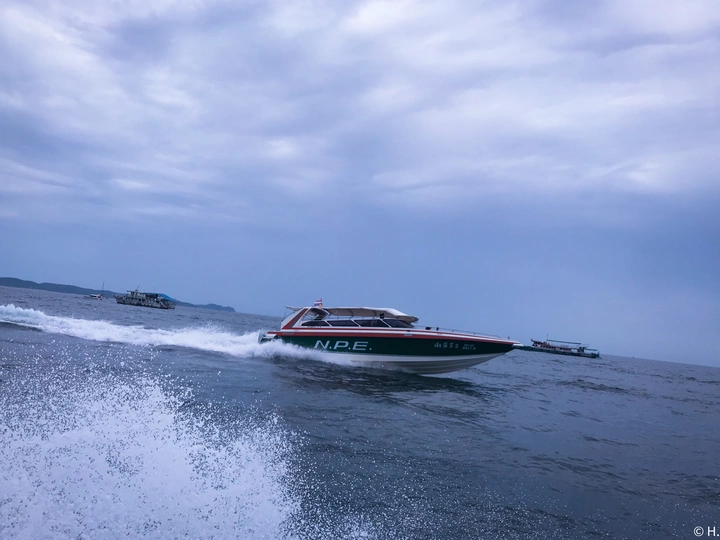 快艇打卡🚤