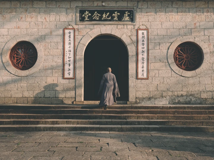 《走来》