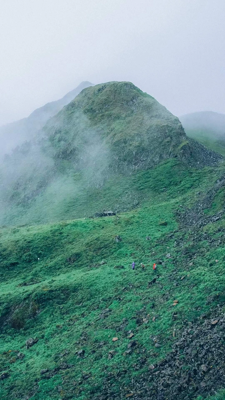 雨崩神湖：遗世之路的秘境寻踪