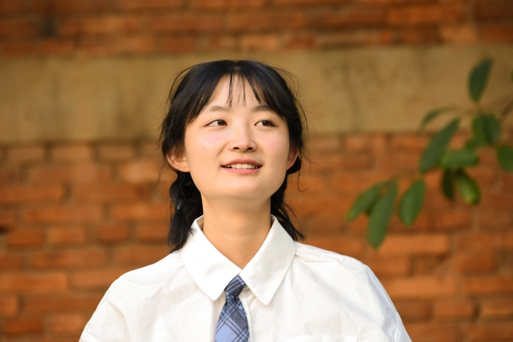秋末的春城女孩