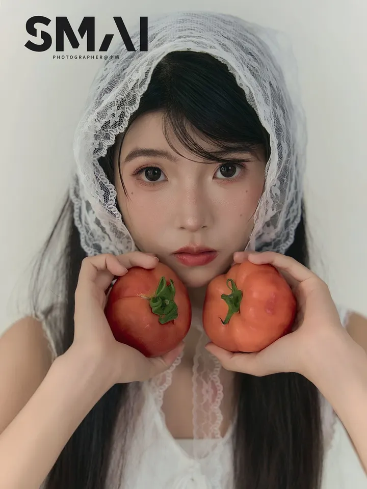 不一样的西红柿少女