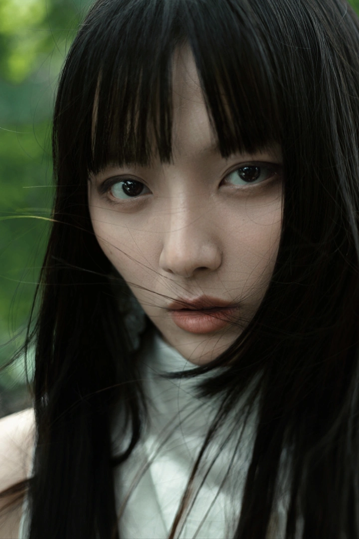 日暮春山绿